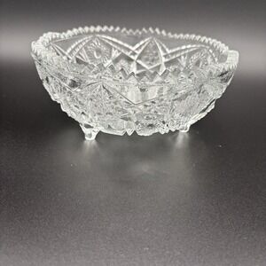 VINTAGE Early American Press Cut Sawtooth 3-Footed‎ Crystal Glass Bowl 7"